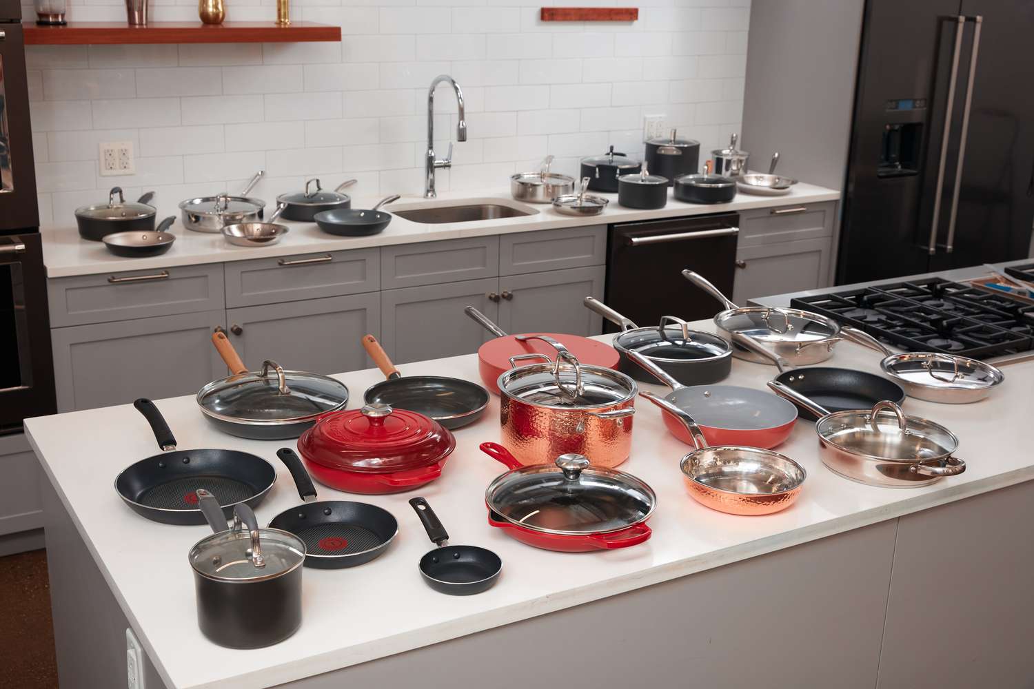 How to Master Cooking With Ceramic Cookware