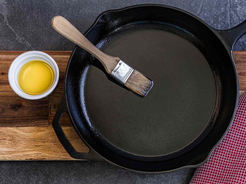 How to Season Frying Pan Cast Iron?